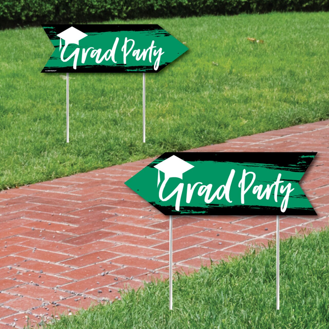 Big Dot of Happiness Green Graduation Party Sign Arrow - Double Sided Directional Yard Signs - Set of 2